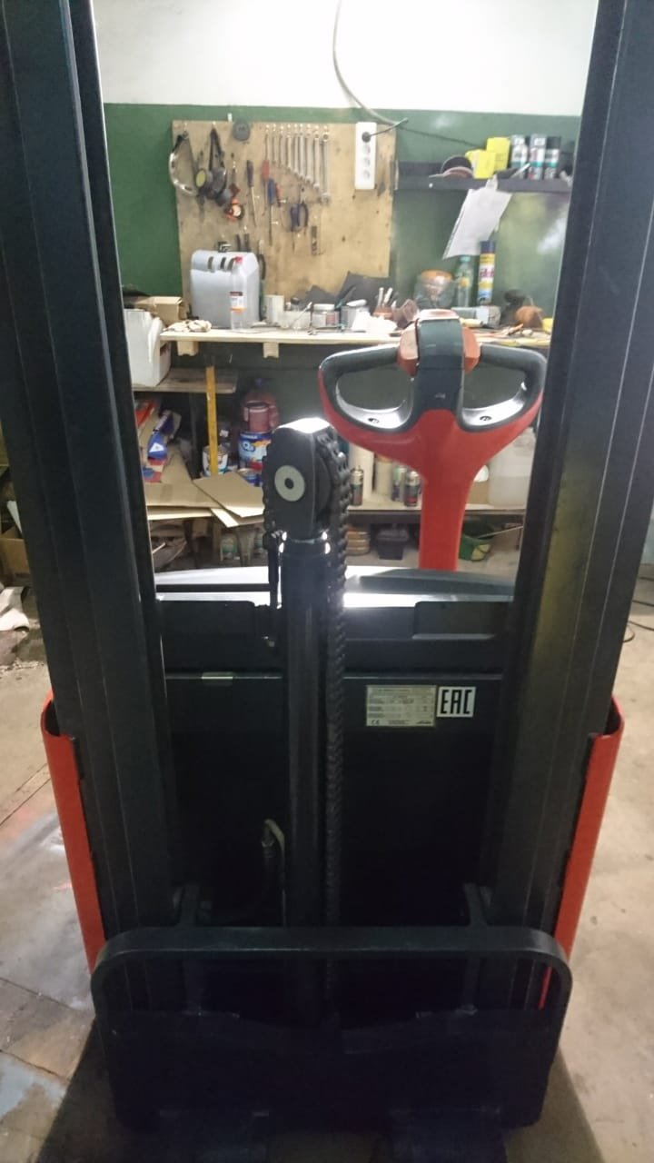 Штабелер ручной бу 