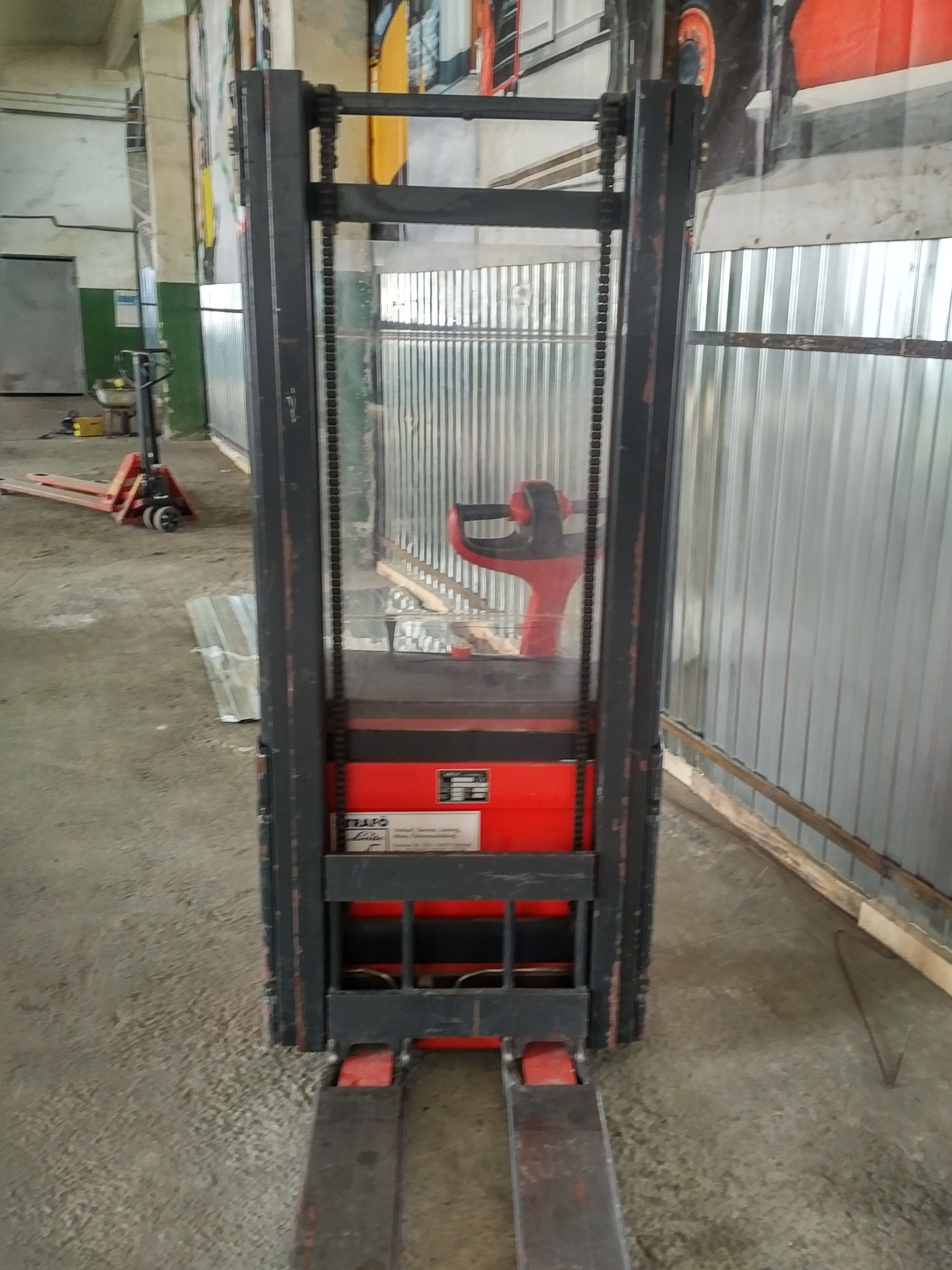 Штабелер купить бу